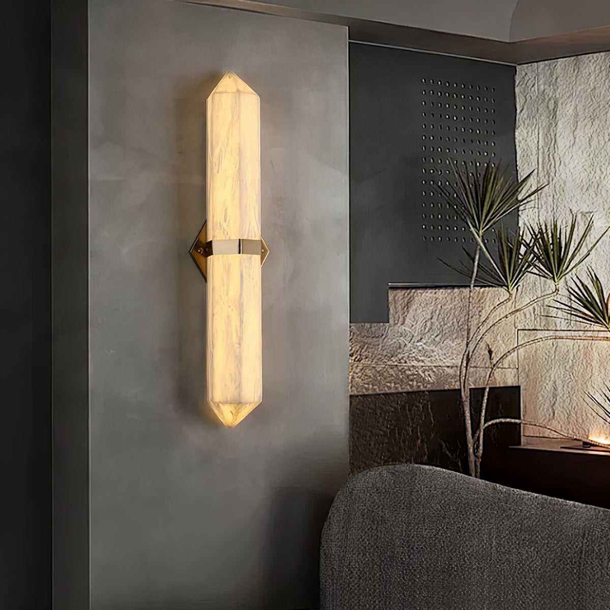 Alabaster Obelisk Wall Sconce Vakkerlight