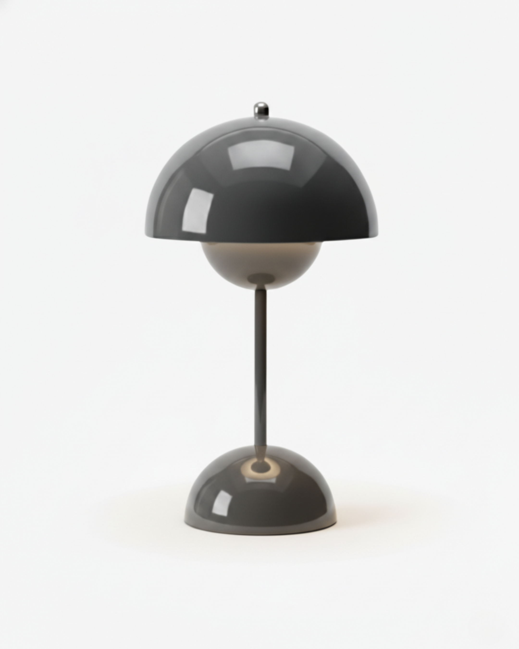 lampe sans fil grise tactile modele oden par korven studio