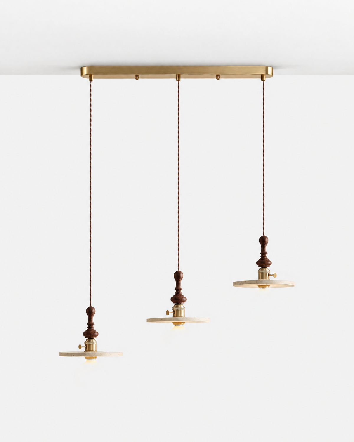 Suspension GERA 3 têtes Modèle A – barre laiton 70 cm