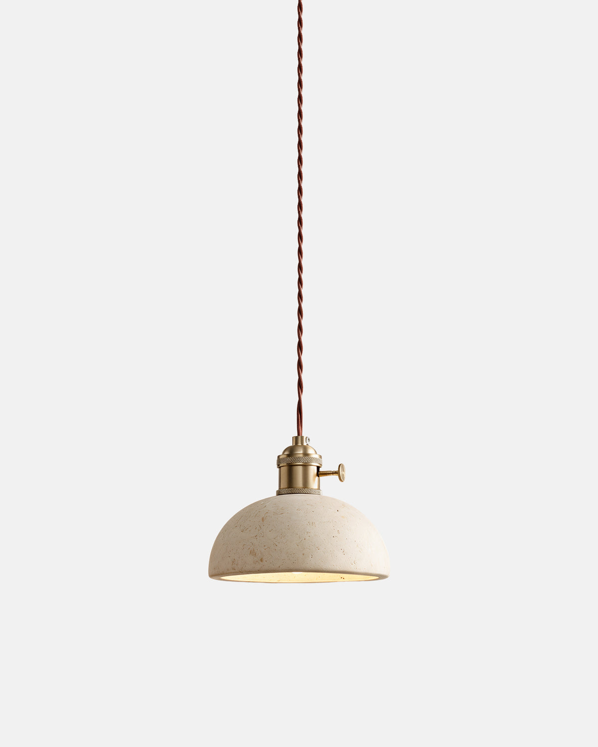 Suspension VINA Modèle A – dôme en travertin Ø 15 cm sur fond neutre