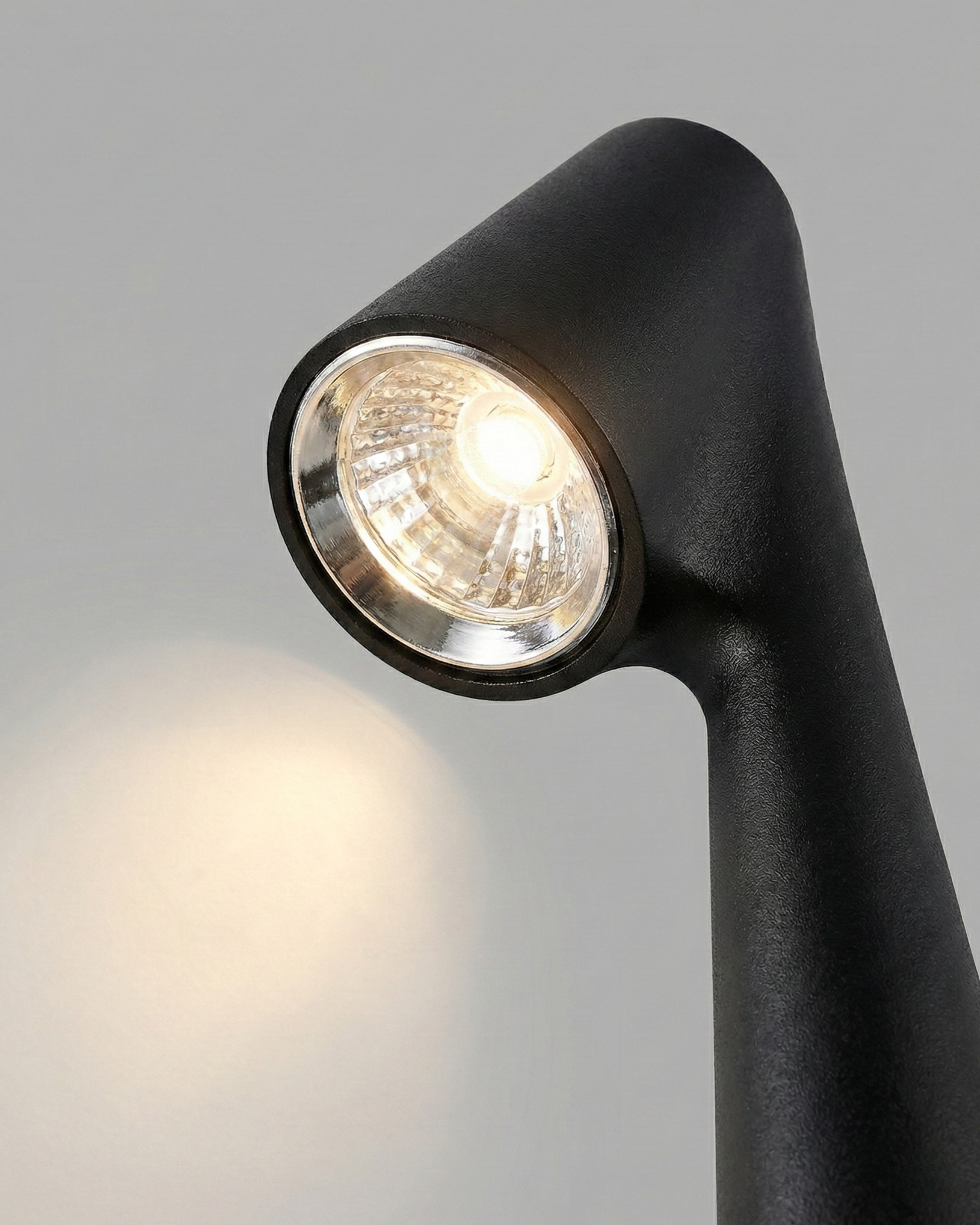Lampe de Table Sans Fil | NORA Korven studio