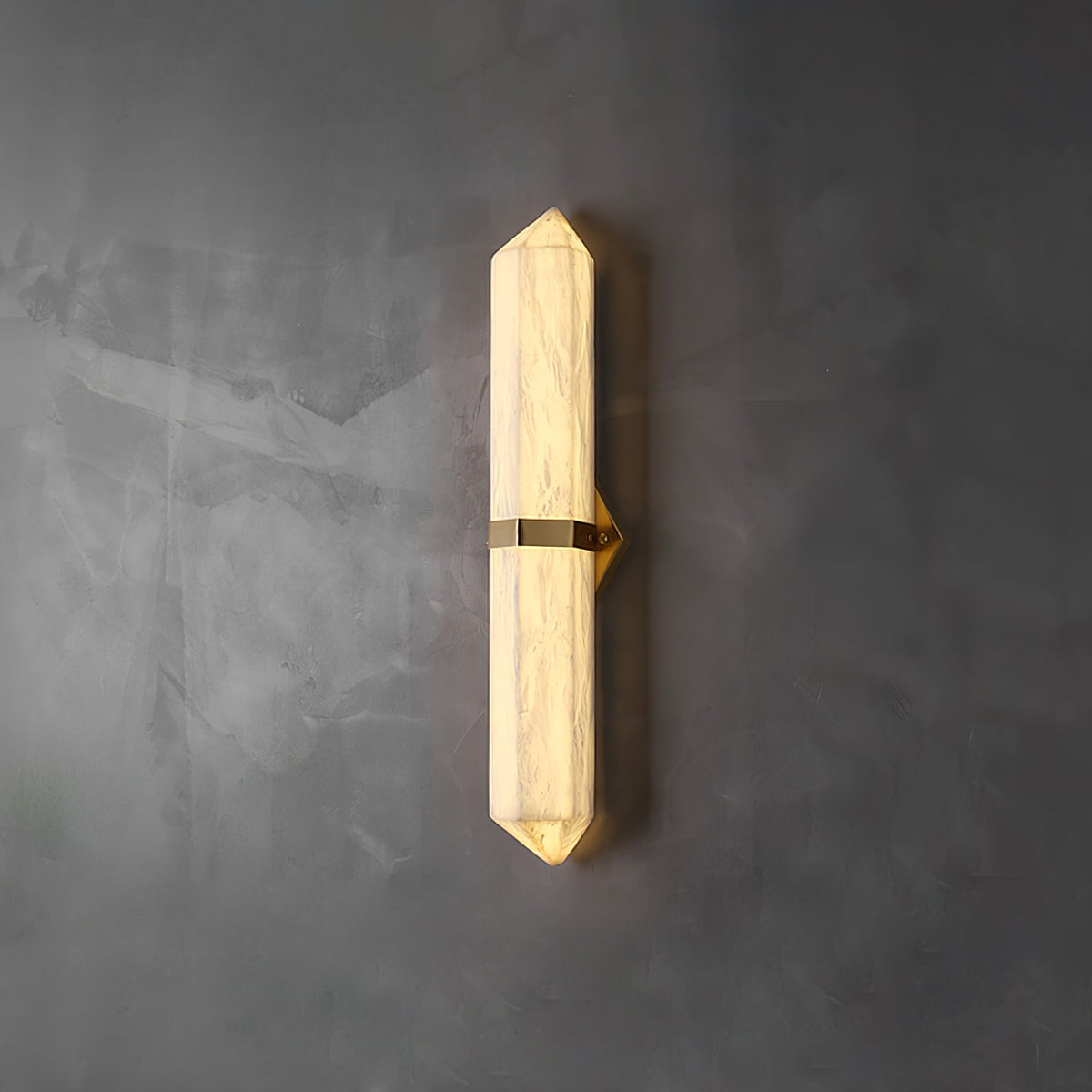 Alabaster Obelisk Wall Sconce Vakkerlight