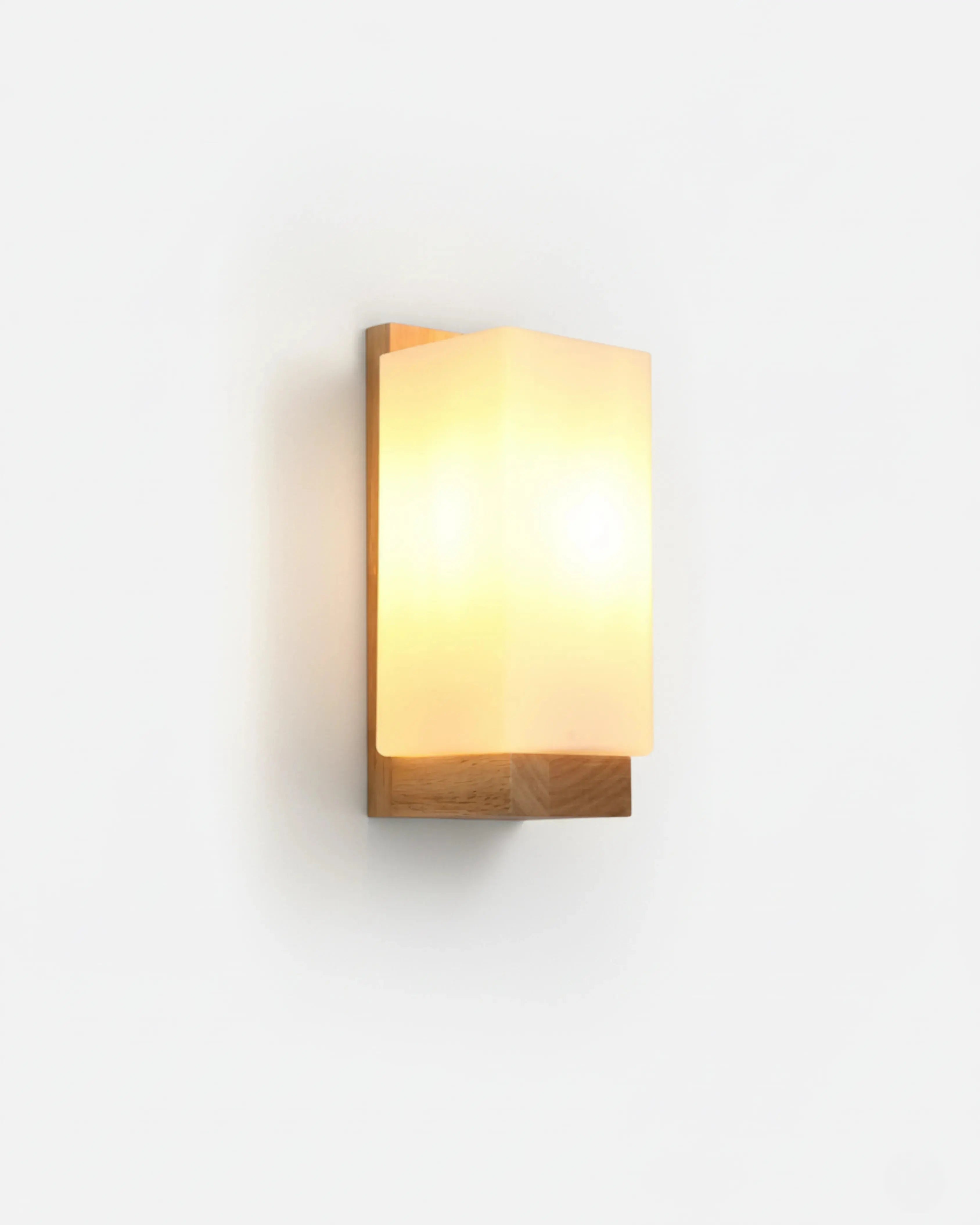 Applique murale modele Saro par Korven studio 