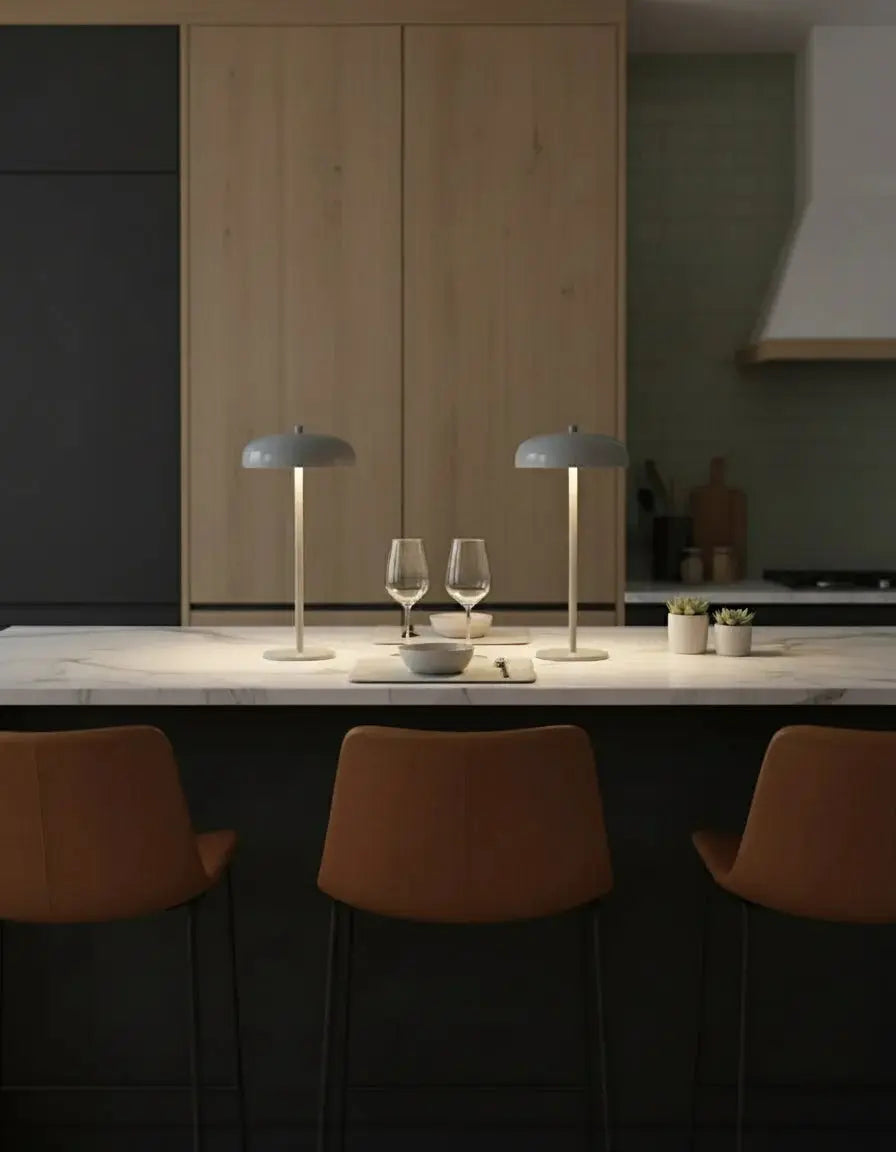 lampe de table à poser sans fil gris par korven studio 