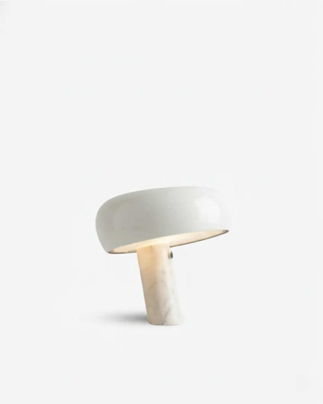 lampe de table couleur blanc modele mosca par korven studio version petite