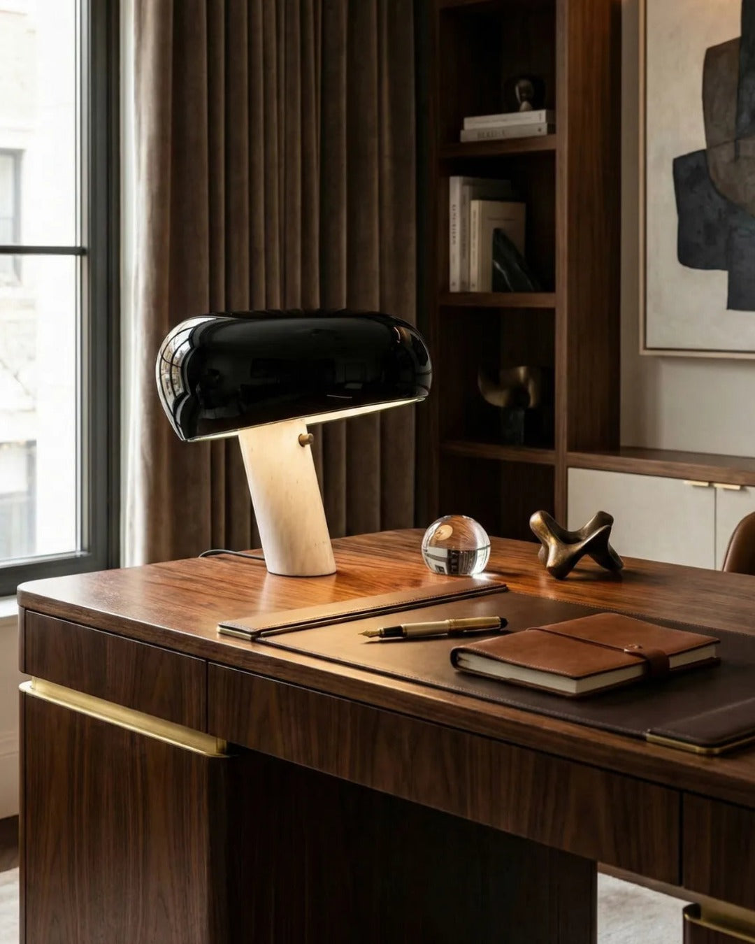 lampe de table couleur noir modele camos par korven studio