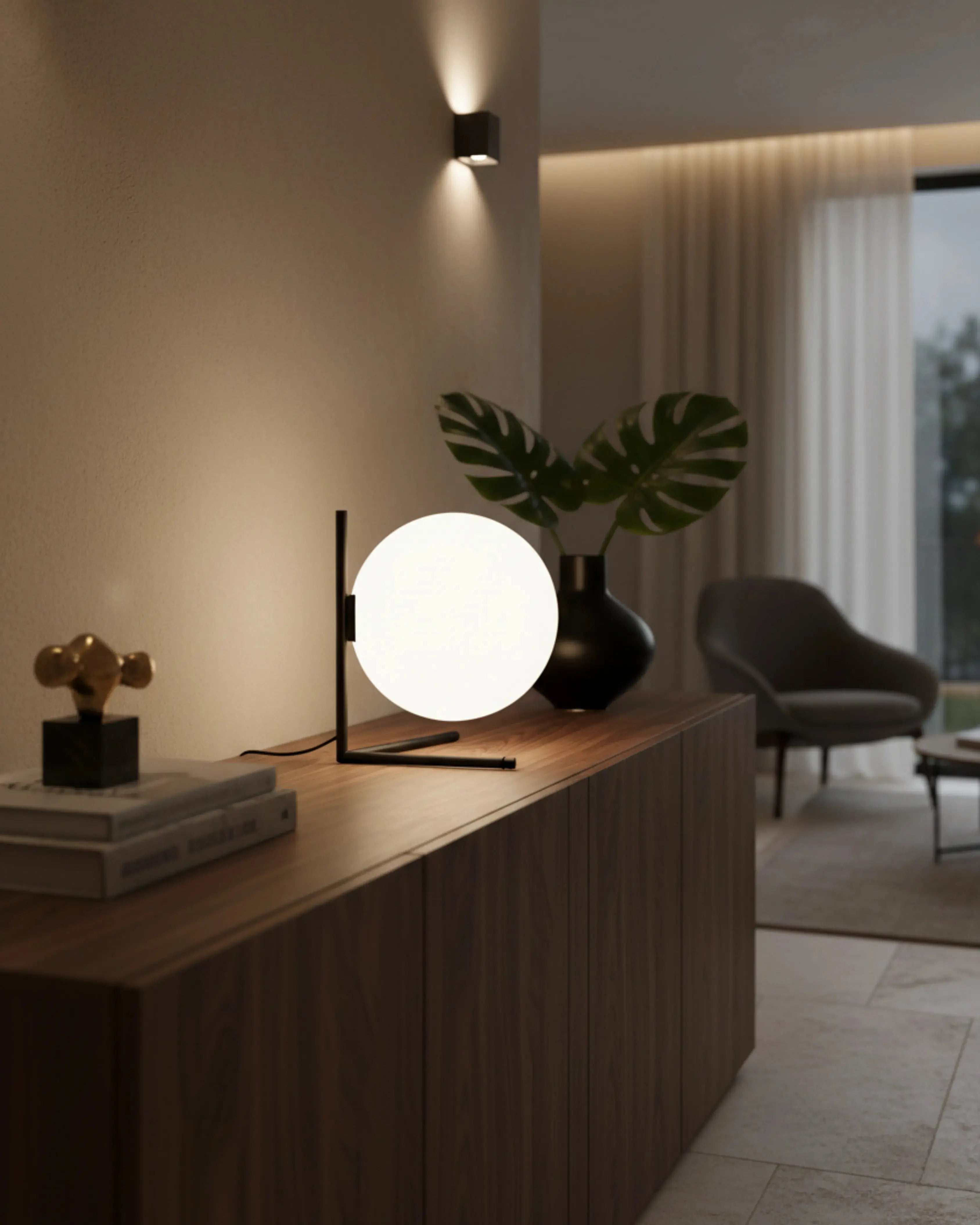 Lampe de table à poser noir,  – modèle Kaen par Korven Studio.