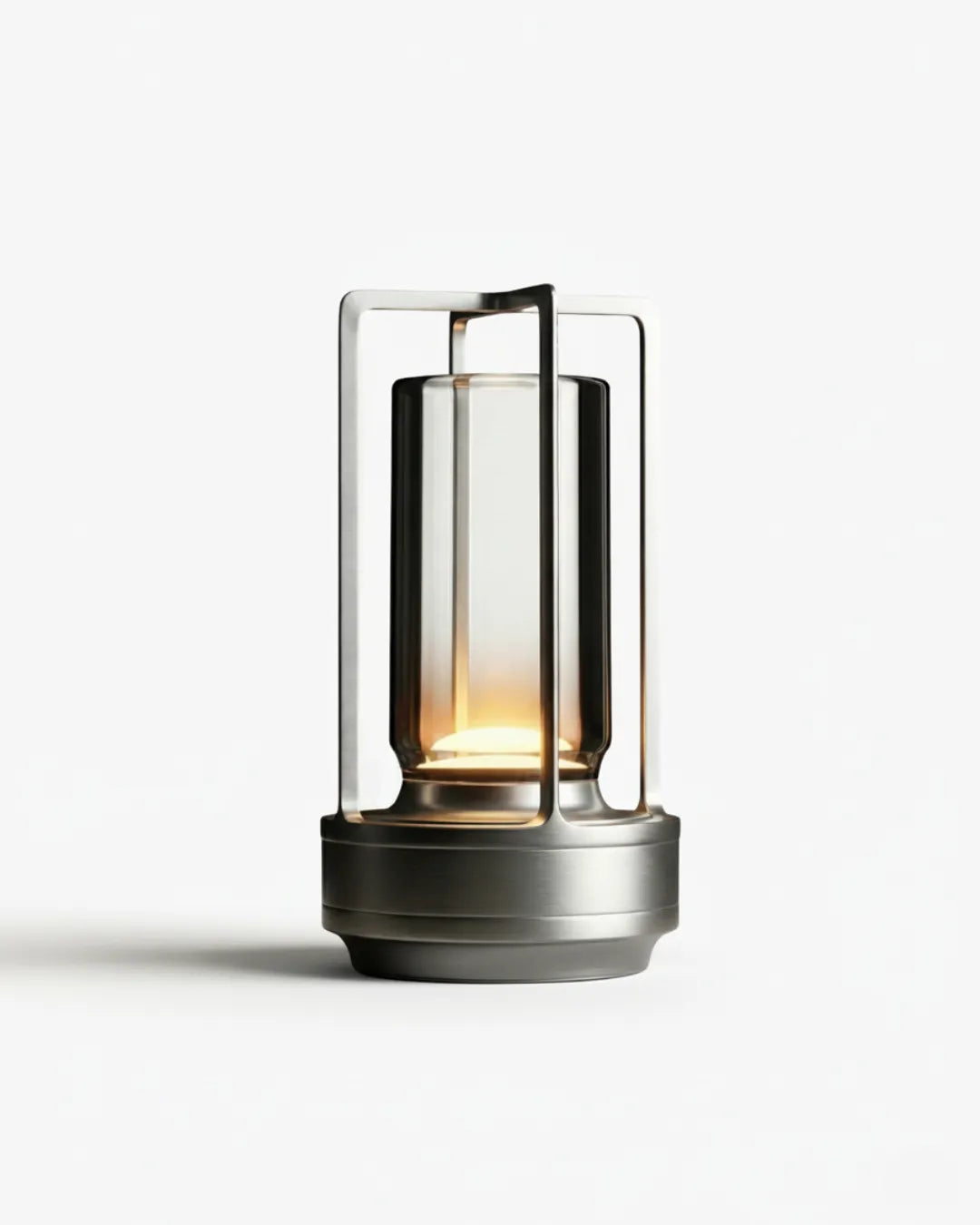 Lampe sans fil argent rechargeable – modèle Runa par Korven Studio.
