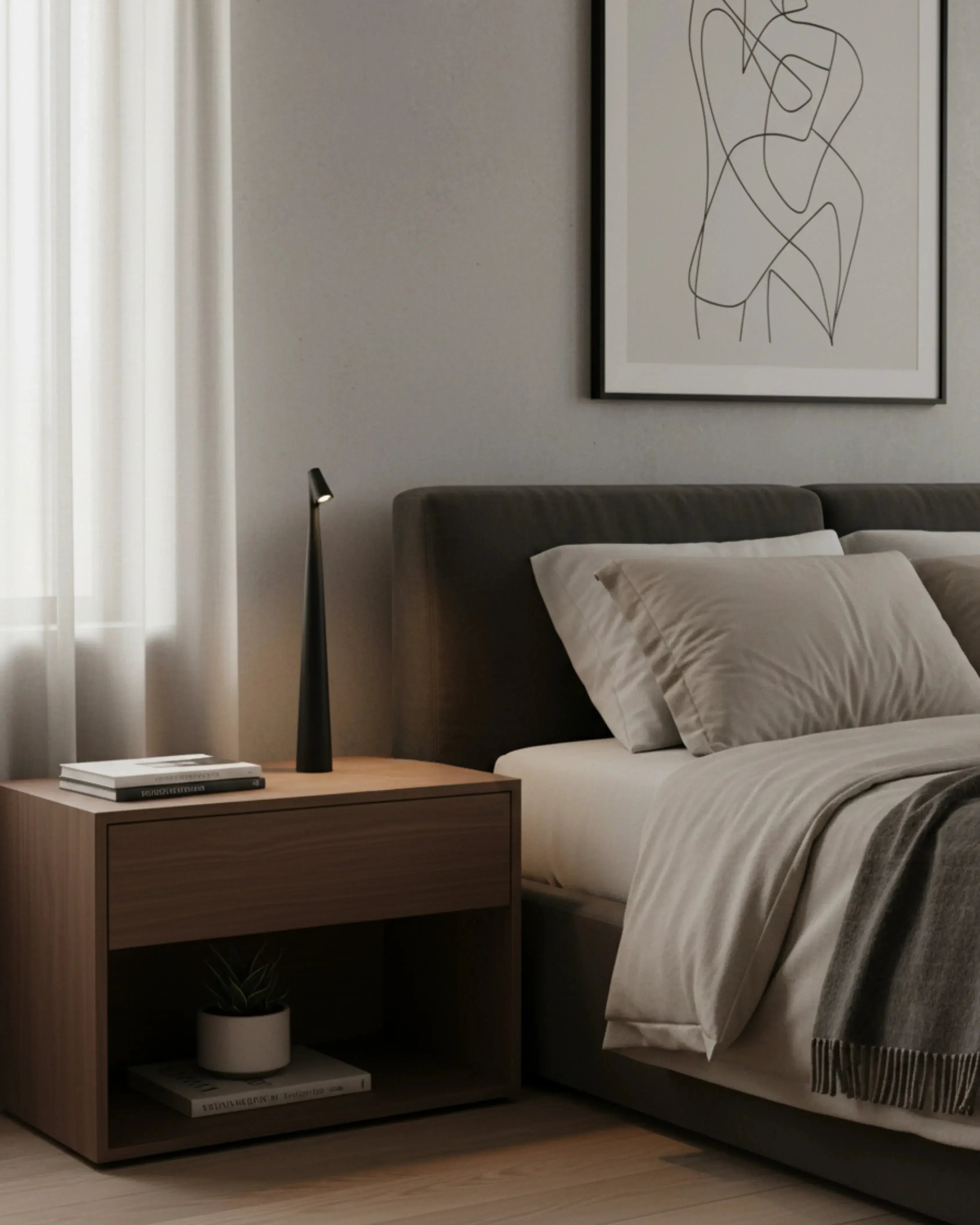 Lampe de chevet sans fil noire, rechargeable par USB – modèle Nora par Korven Studio.