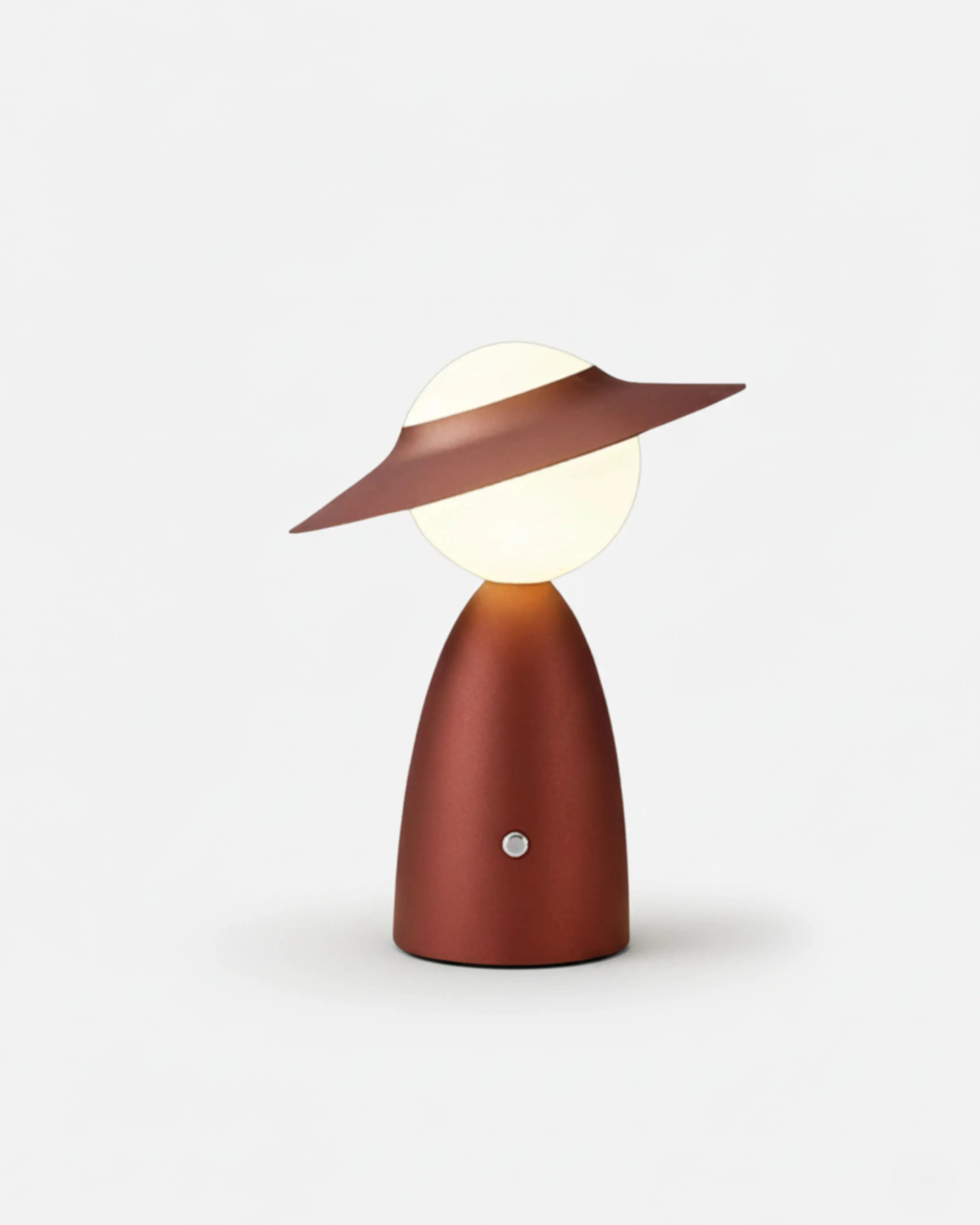 Lampe de chevet sans fil, rechargeable par USB – modèle Ela par Korven Studio.