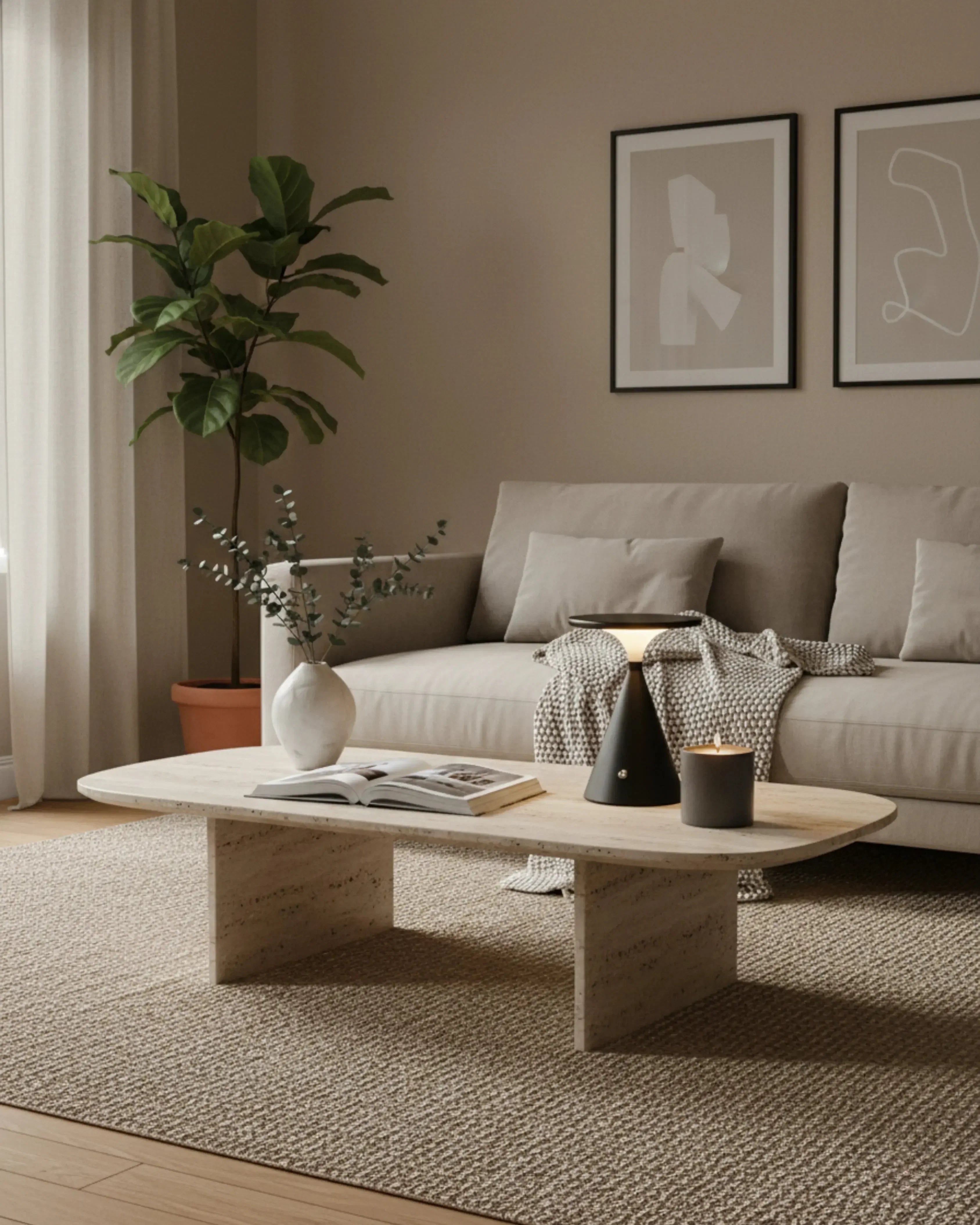 Lampe de salon sans fil noire, tactile et rechargeable – modèle Vega par Korven Studio.