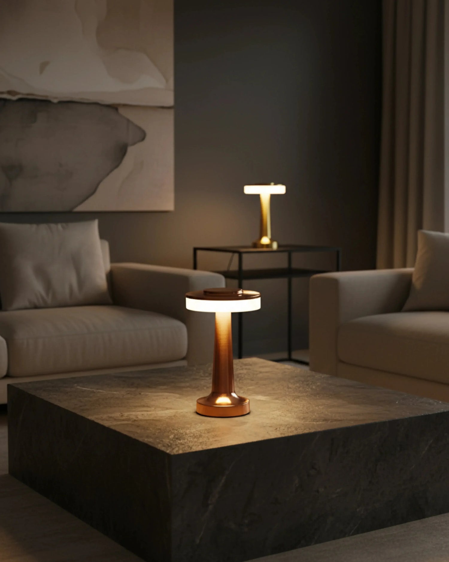 Lampe de table sans fil or et rose, tactile et rechargeable – modèle Karo par Korven Studio.