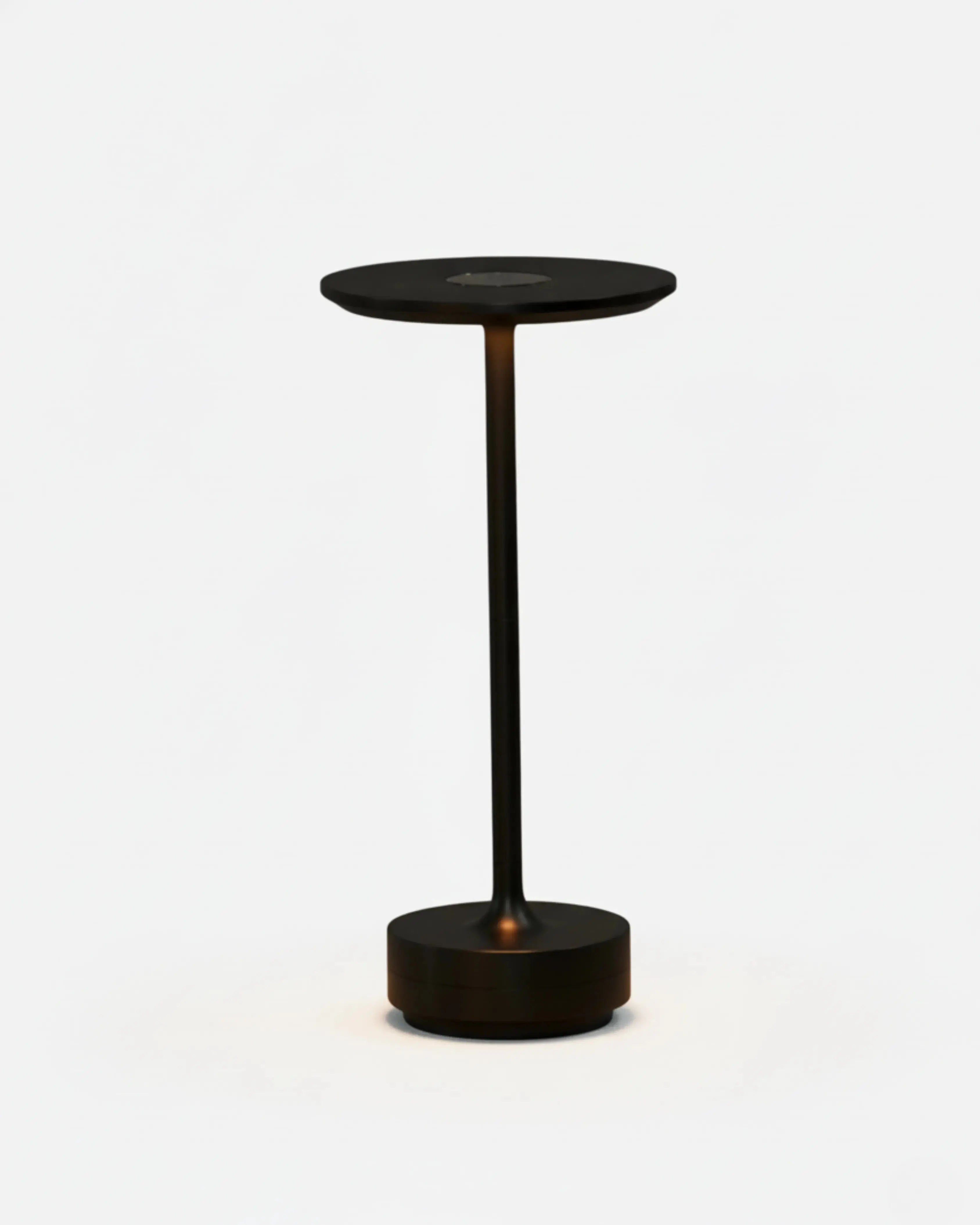 Lampe sans fil noire rechargeable – modèle Liri par Korven Studio.