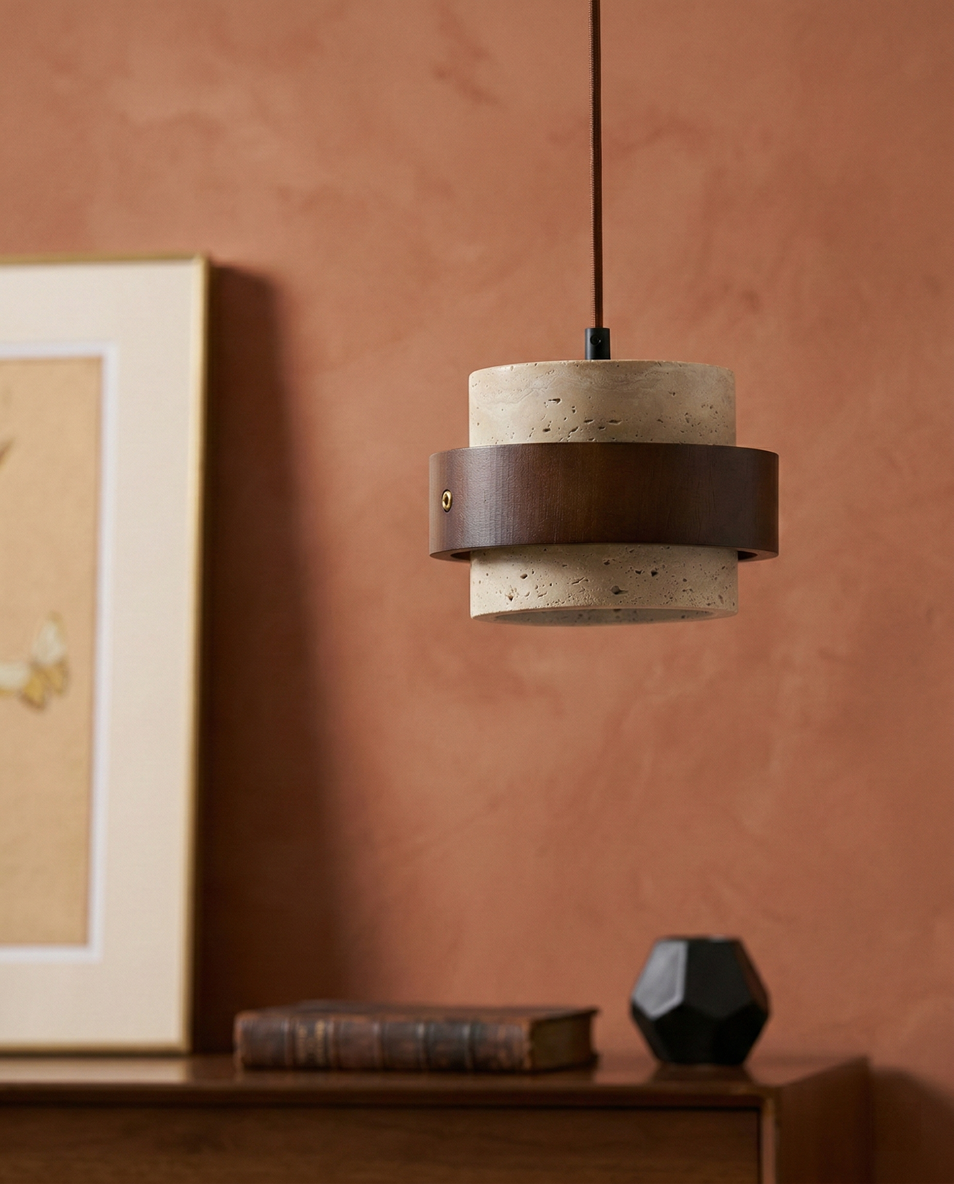 Suspension travertin kotor wabi sabi par korven studio