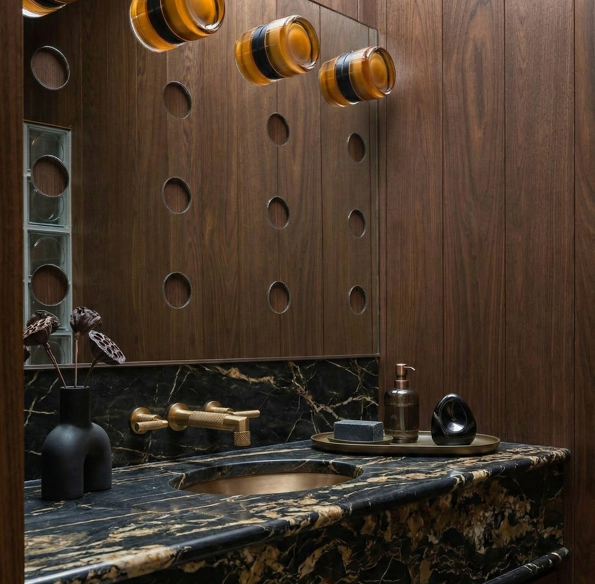 appliques murales design Evoa verre salle de bain wabi sabi. par korven studio