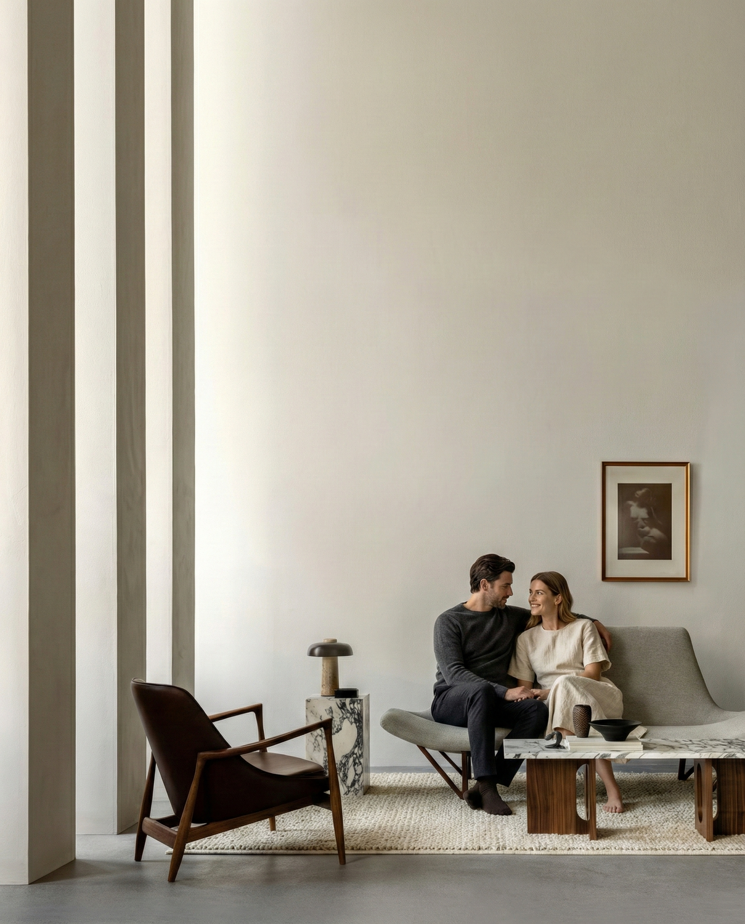 lampe sans fil en travertin sans fil et tactile par korven studio 